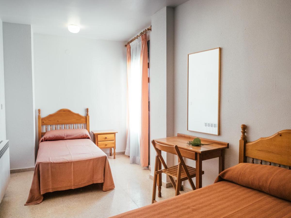 Hotel Valmar Villar de Olalla Екстер'єр фото